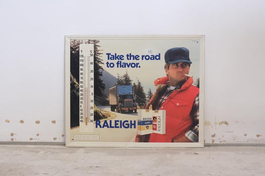 【USA vintage】看板 スチール製 RALEIGH cigarette 輸入品 煙草 メタルプレート
