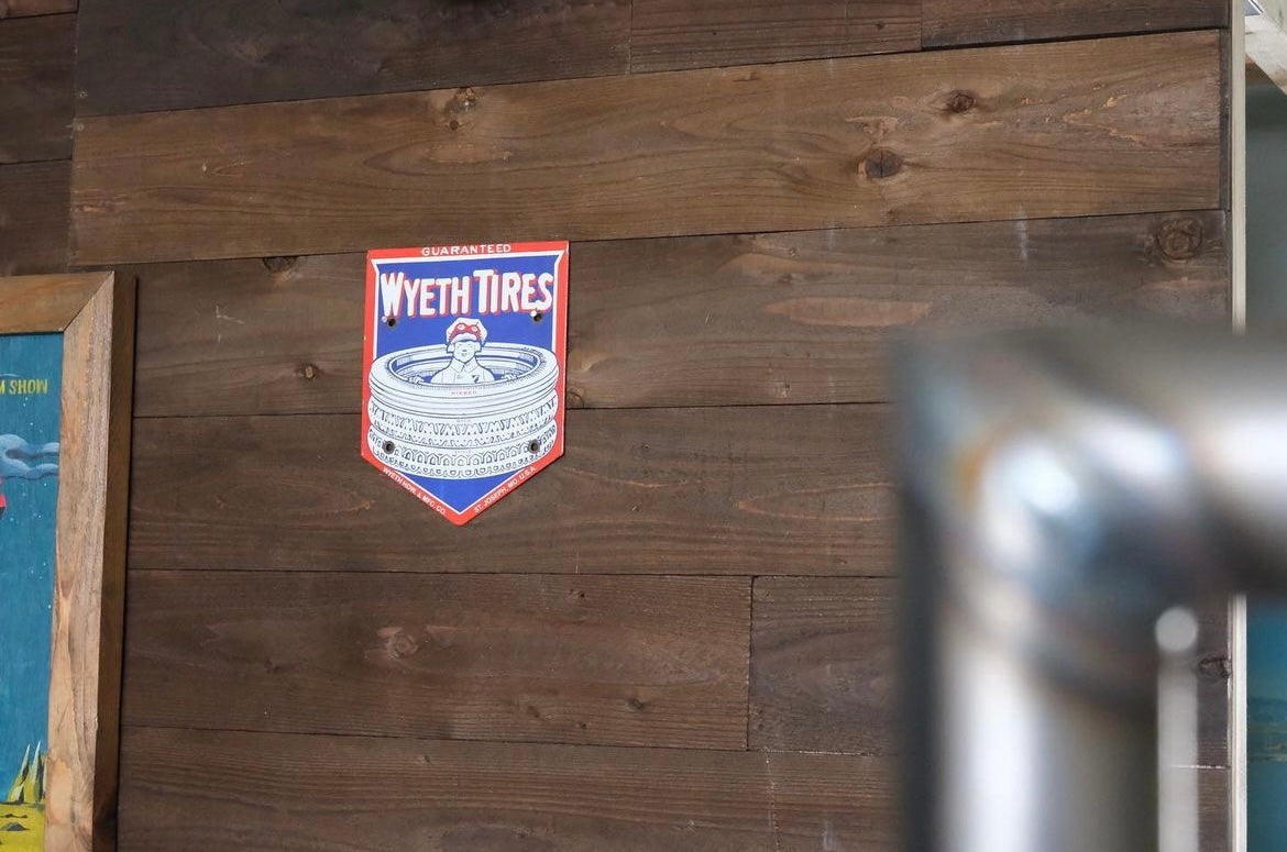 【 USA vintage】ブリキ看板 WYETH TIRES 輸入品 インテリア