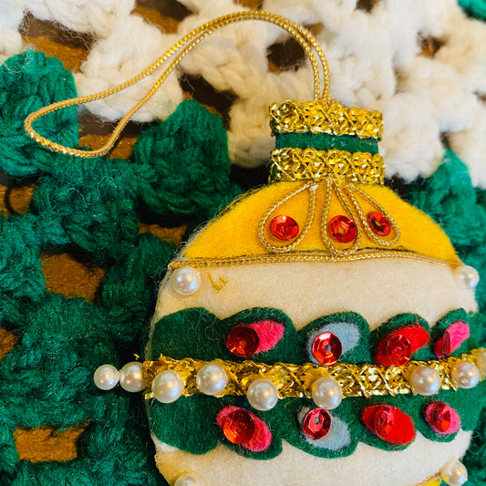 【vintage】フェルトのクリスマスオーナメント④