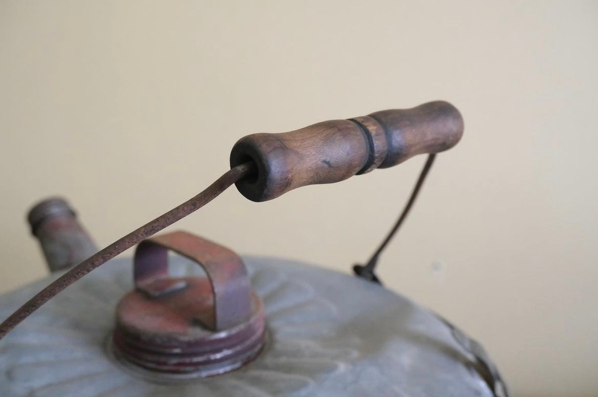 【USA vintage】携行缶 3 gallons portable fuel can