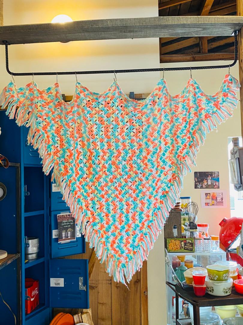 【1970s USA vintage】鍵あみ ポンチョ パステルカラー