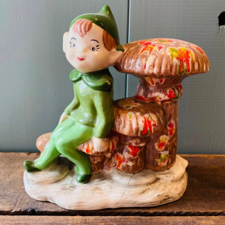 【vintage】ピクシーエルフ 陶器 置物 妖精 きのこ