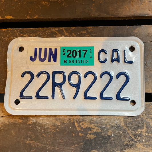 【USA vintage】モーターサイクルナンバープレート CAL 22R9222
