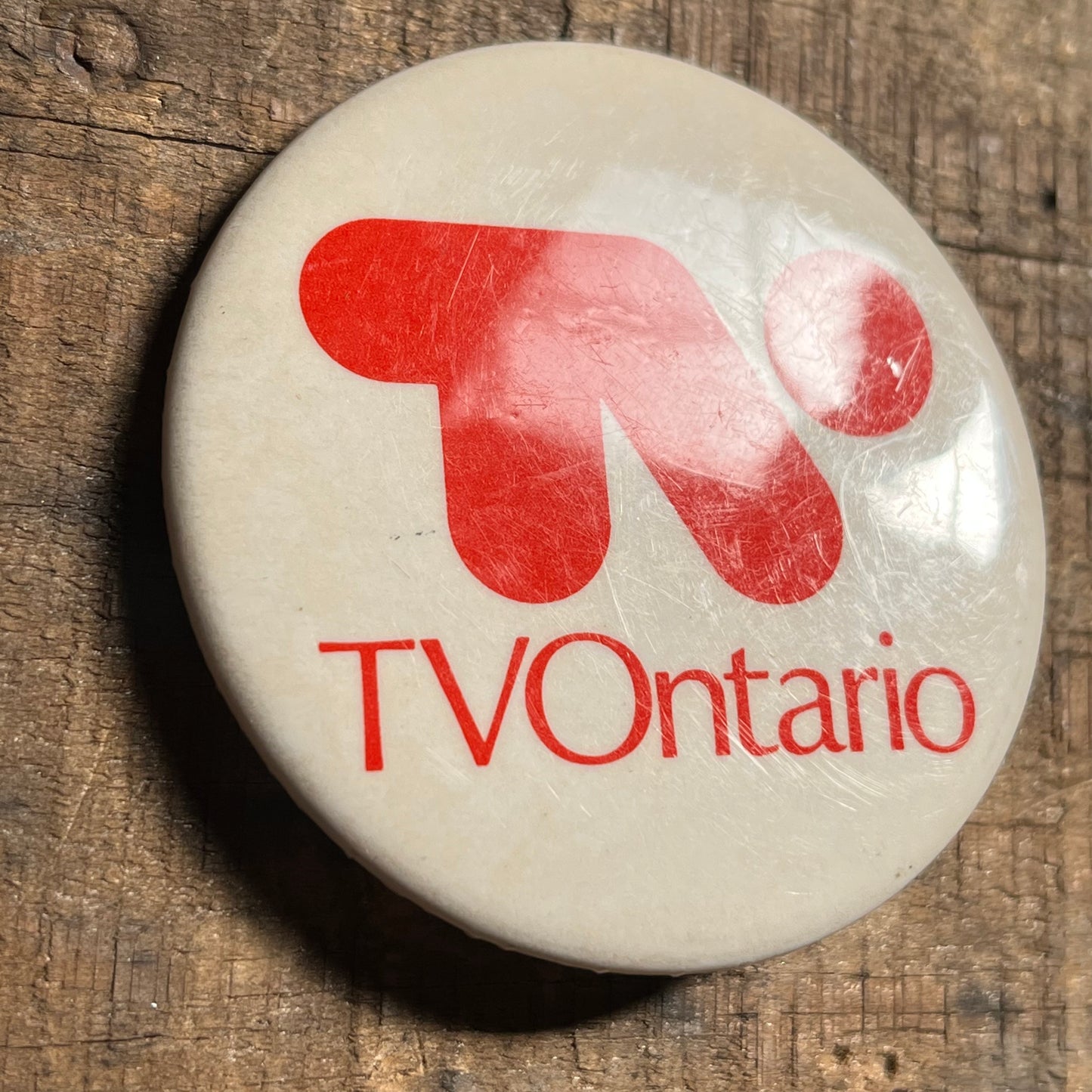 【USA vintage】缶バッジ TVOntario
