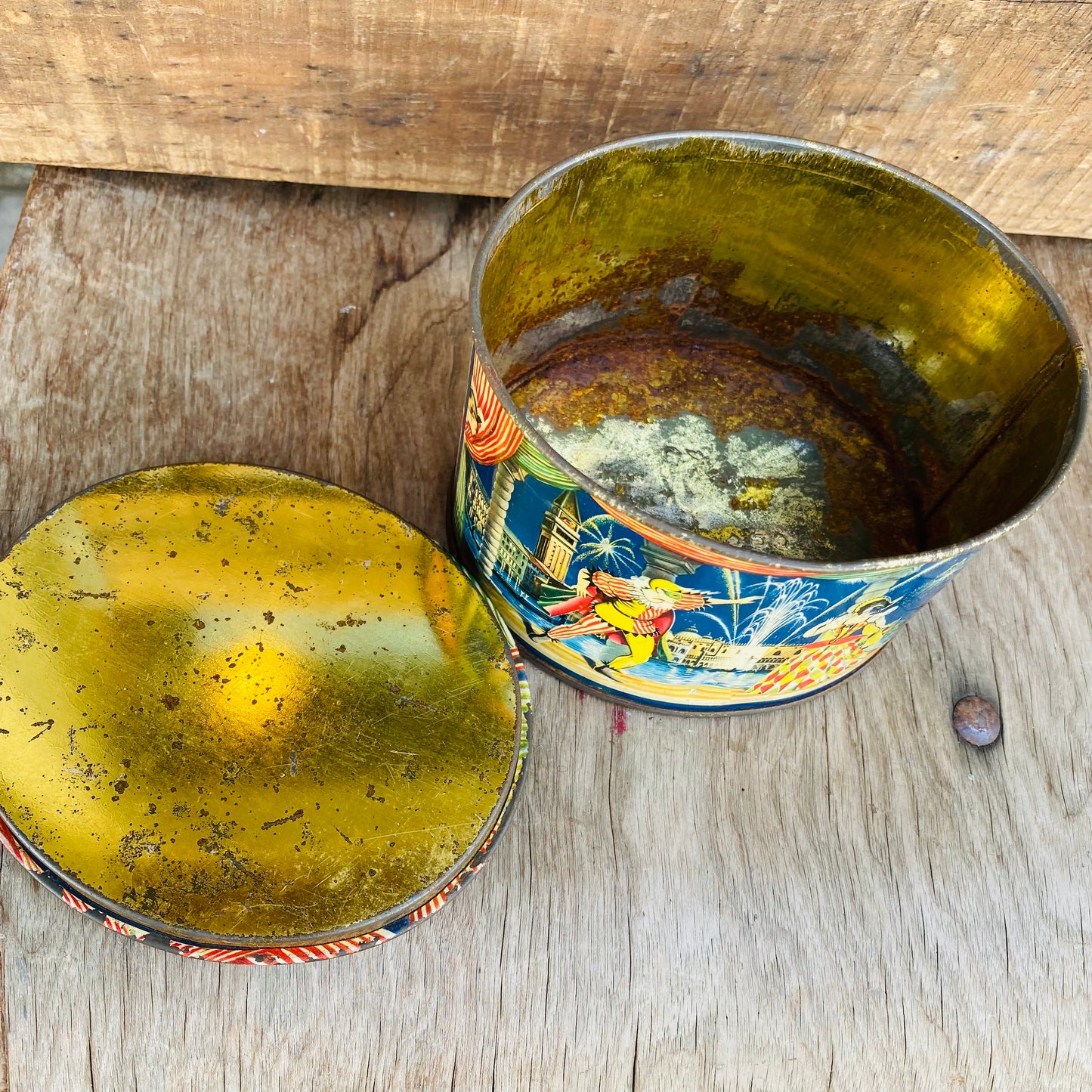 【FRANCE vintage】TIN缶 舞踏会