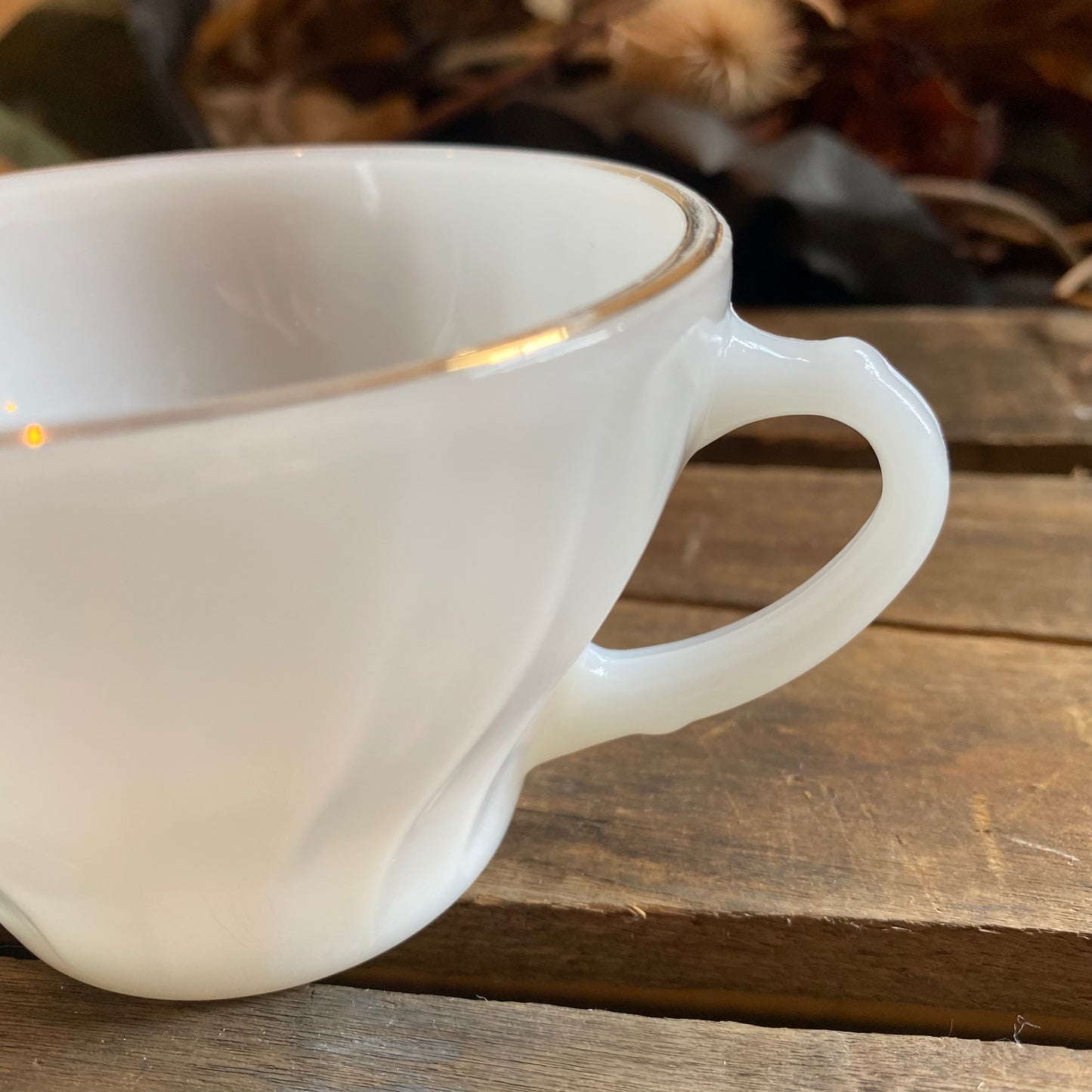 【1960s USA vintage】 FIRE KING ゴールドリム suburbia カップ⑦