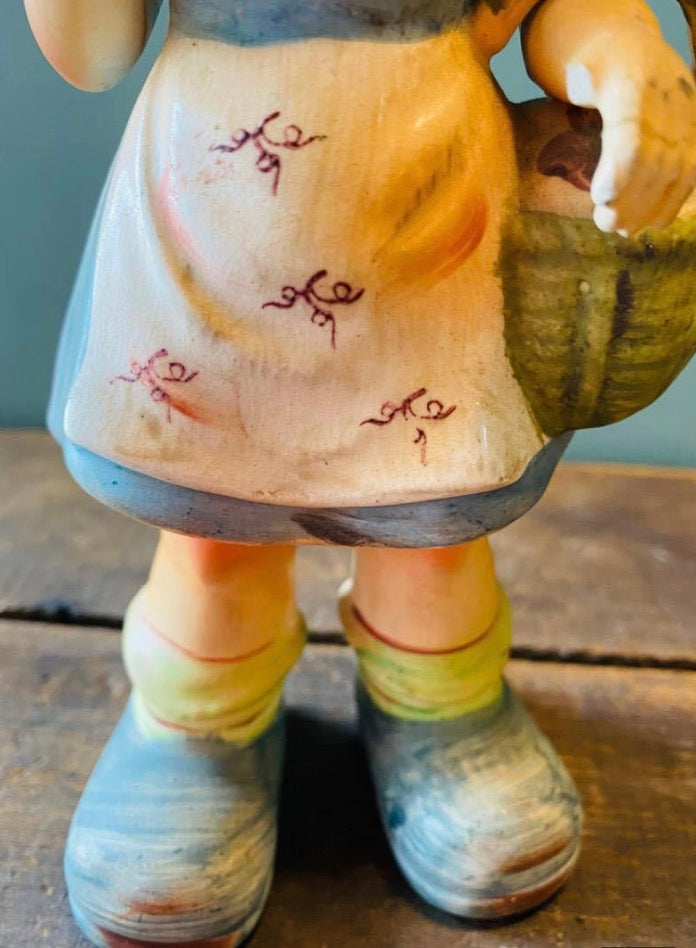 【vintage】少女と林檎 陶器 置物 USA