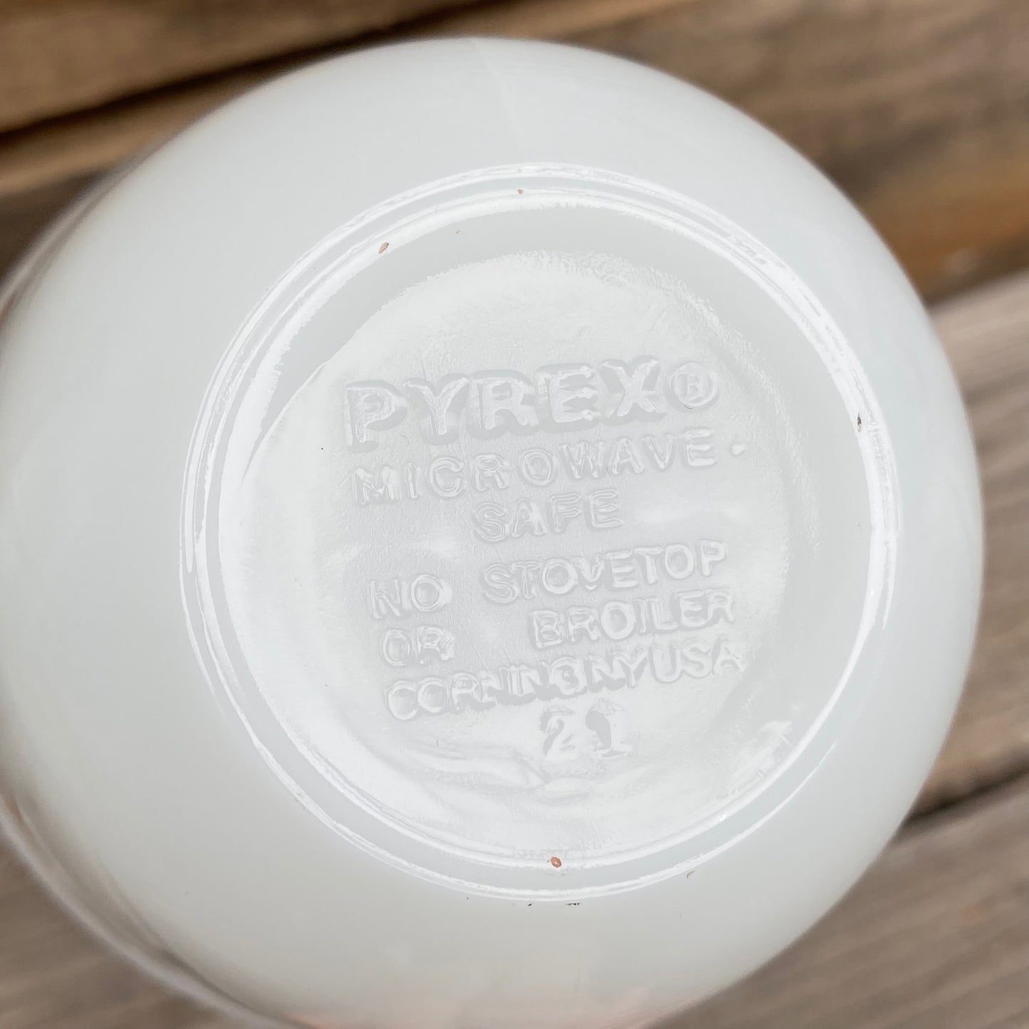 【1972-1981 USA vintage】OLD PYREX バタフライゴールド マグカップ