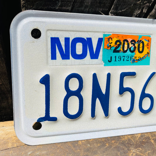 【USA vintage】モーターサイクルナンバープレート CAL18N5677