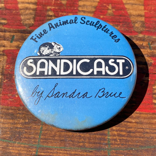 【USA vintage】缶バッジ SANDICAST