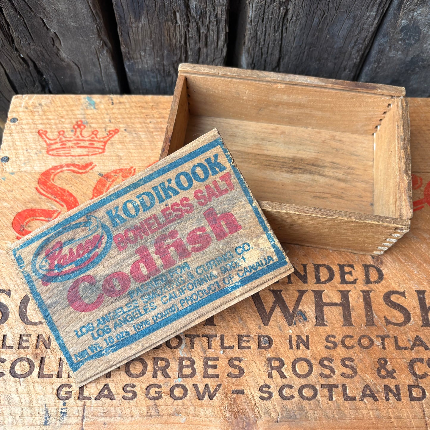 【1930s-50s USA Vintage】KODIKOOK Codfish Wooden Box
