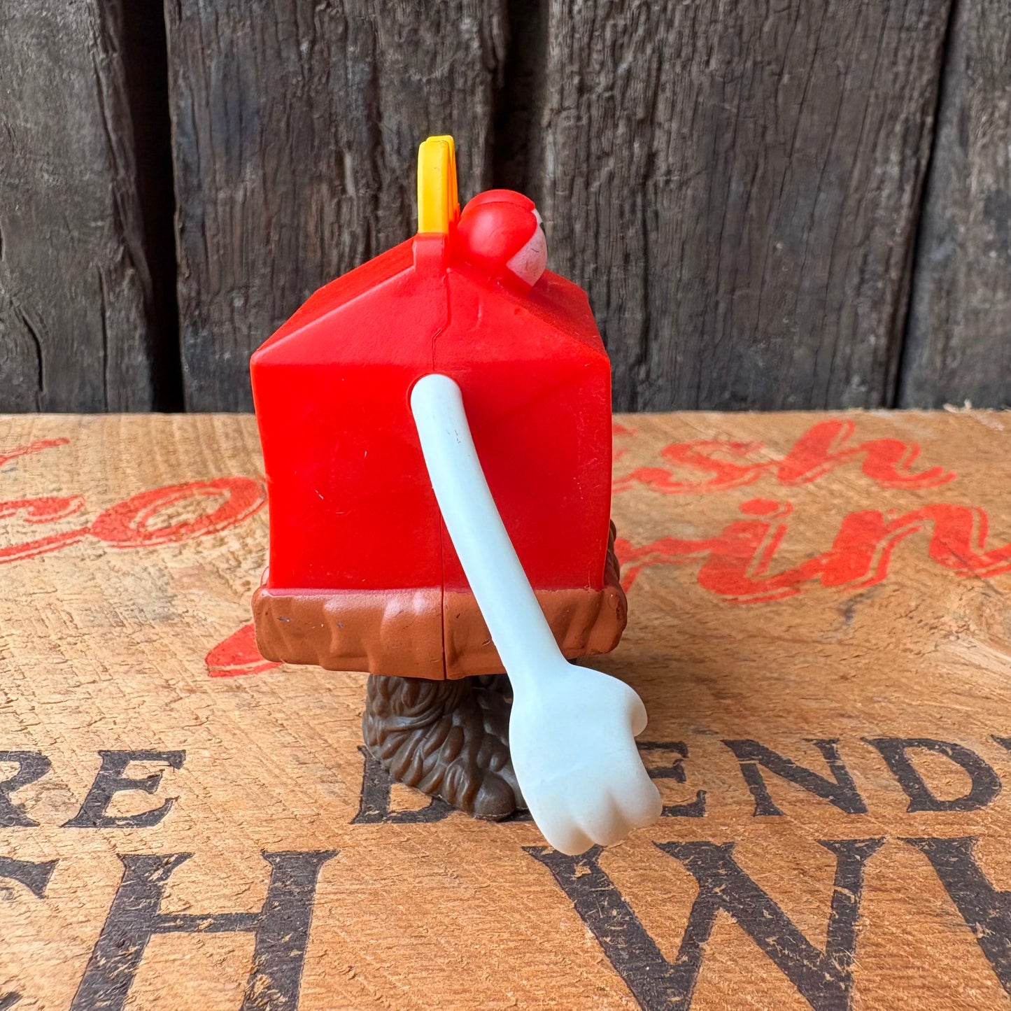 【2012】 McDonald’s Happy MealHappy Meal Box Figure