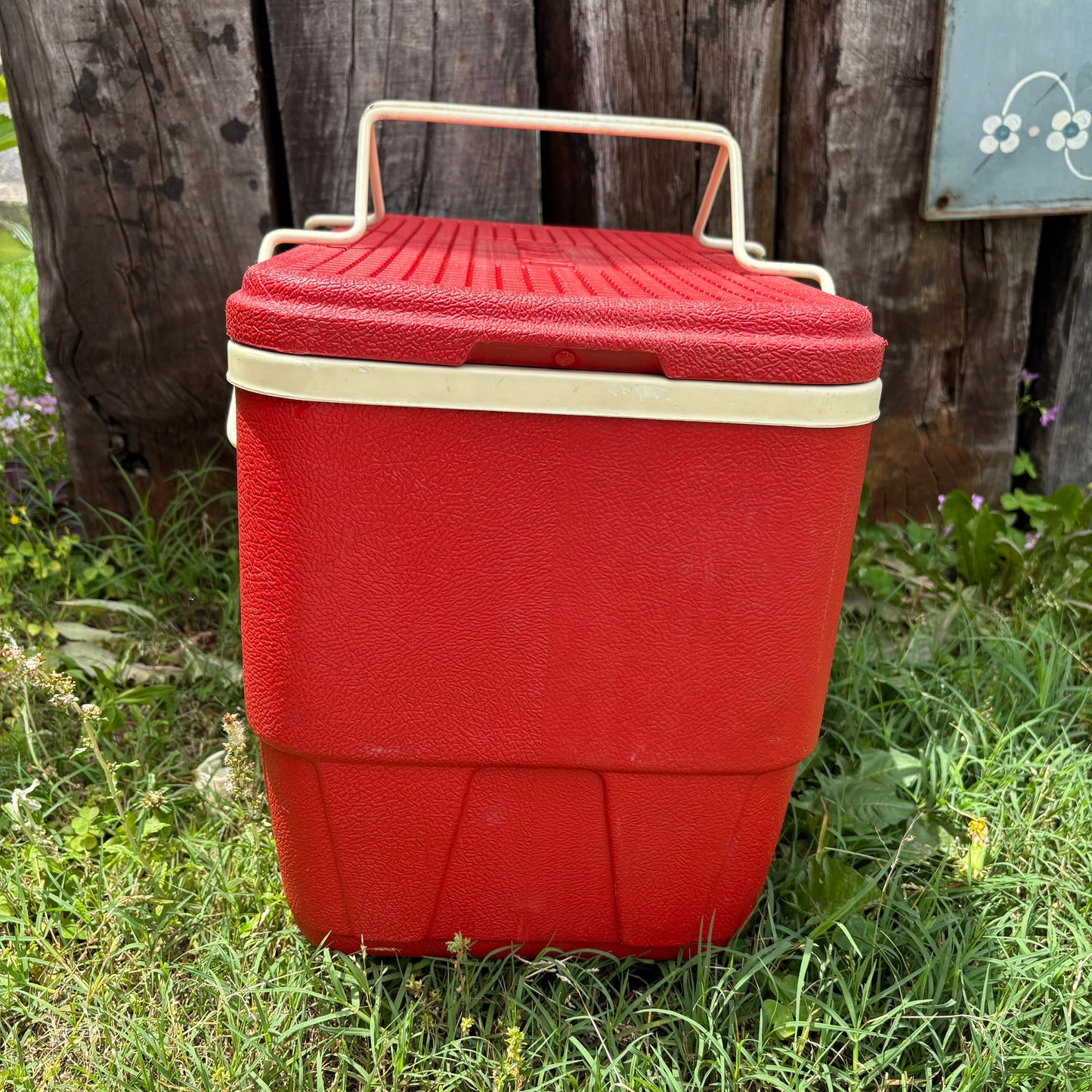 【1970s-1980s USA vintage】 IGLOO 30 Quart COOLERS & ICE CHESTS