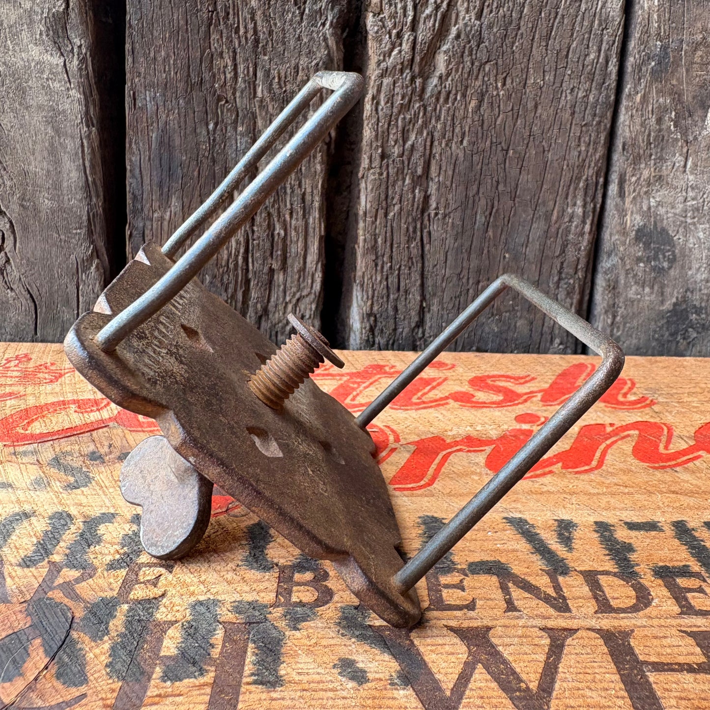 【1890s USA antique】Cast Iron Embroidery Table Clamp