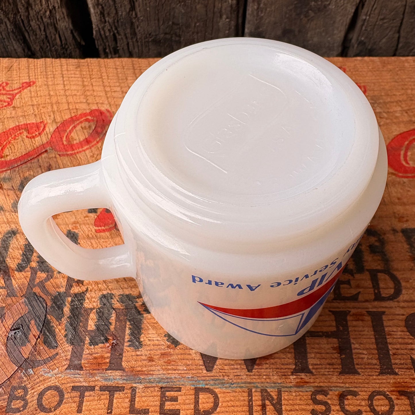 【USA vintage】Glassbake “VIP Community Service Award” Milk Glass Mug