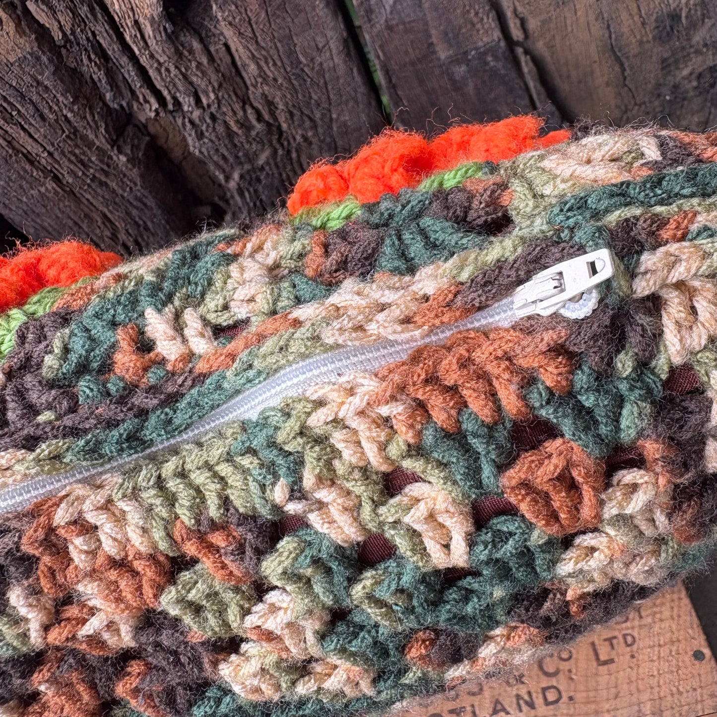 【USA vintage】 granny square flower cushion