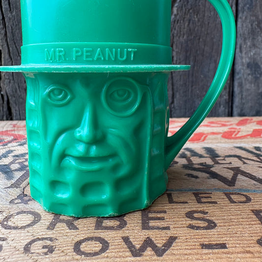 【1950s-1960s USA vintage】MR. PEANUT Plastic Mug Green