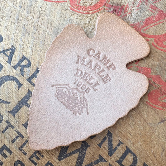 【1990s USA vintage】BOY SCOUT CAMP MAPLE DELL 1995 Leather Emblem