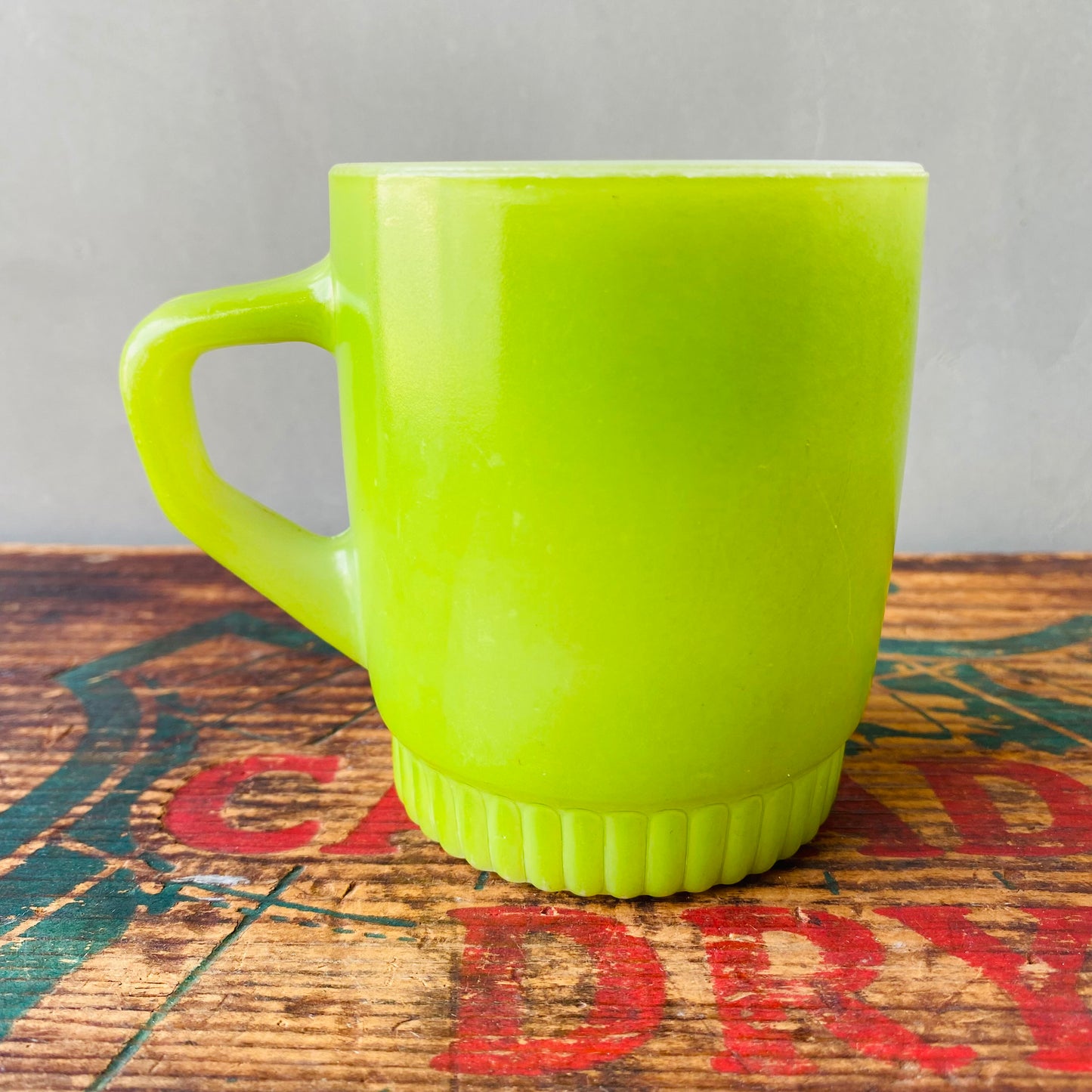 【1960s USA vintage 】Fire-King RIBBED BOTTOM mug Green