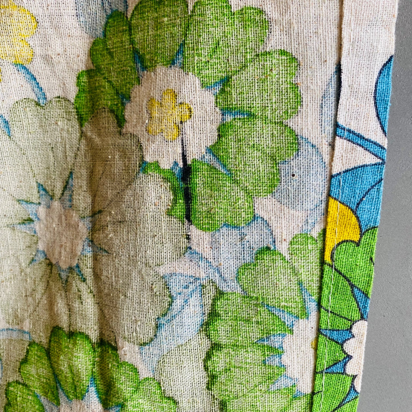 【USA vintage】flower cafe curtain fabric
