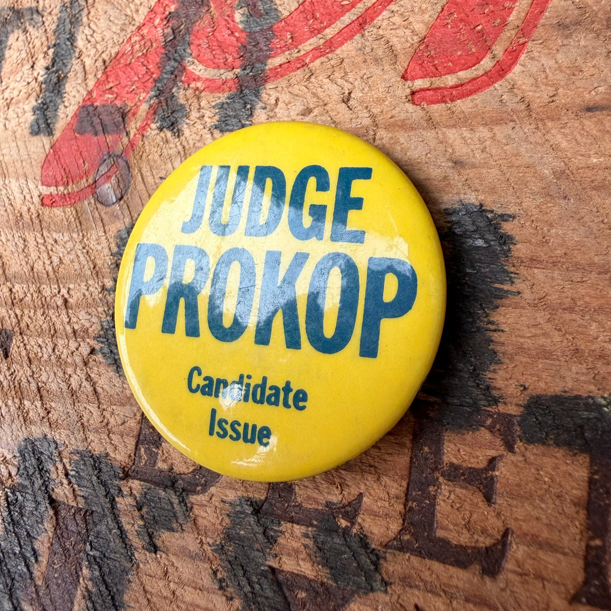 【USA vintage】JUDGE PROKOP Candidate Issue Political Campaign Pinback Button