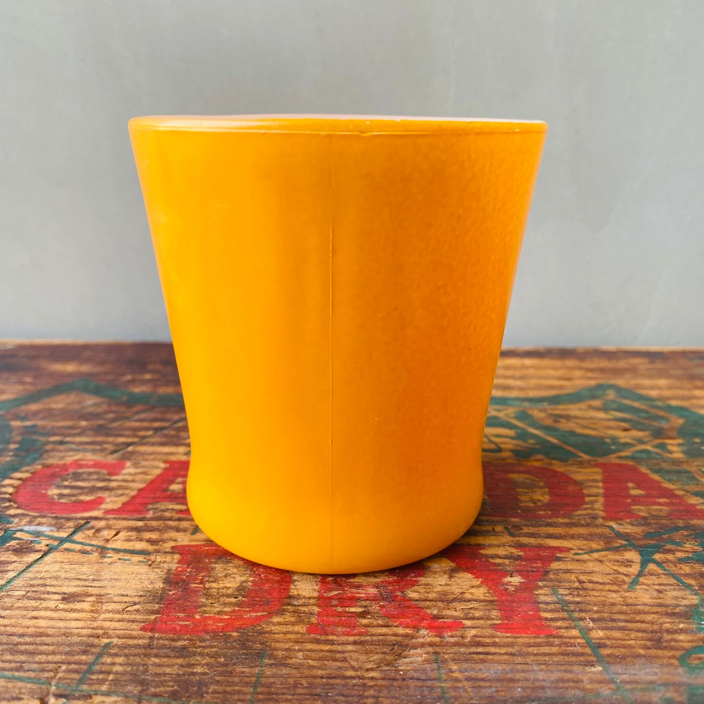 【1960s USA vintage】Fire-King D handle mug bright yellow