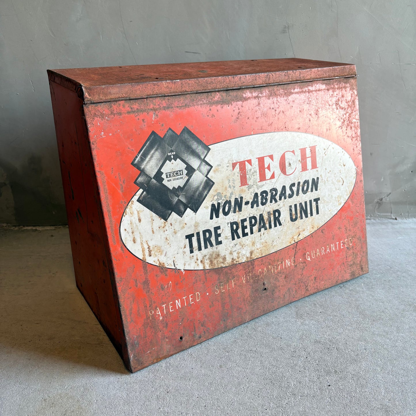 【1950s USA vintage】TECH Non-Abrasion Tire Repair Unit Cabinet
