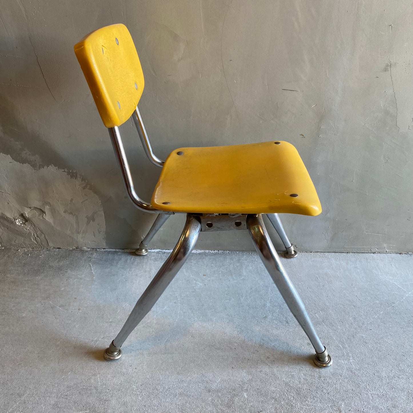 【USA vintage 】VIRCO kids chair yellow S