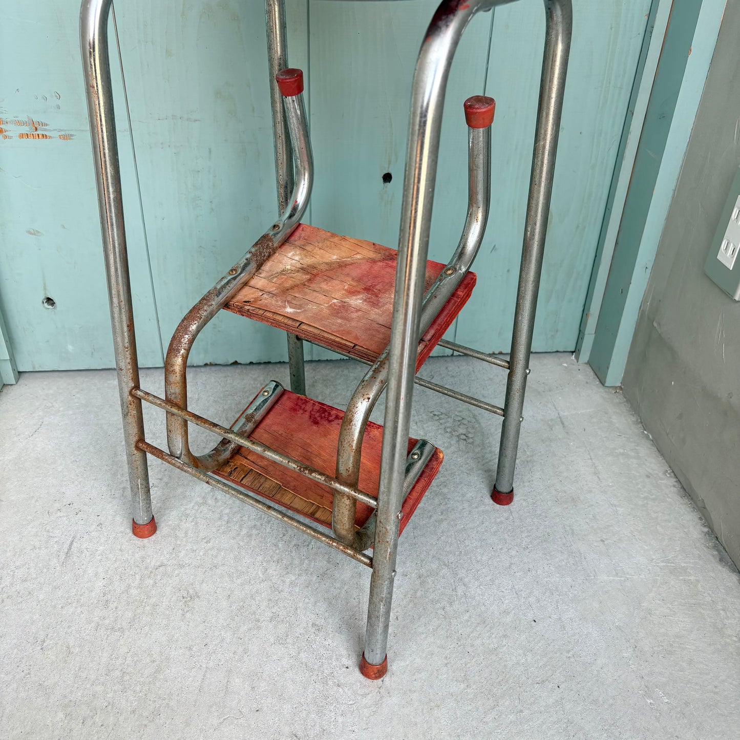 【1950s-1960s USA vintage】Red Step-Up Chair