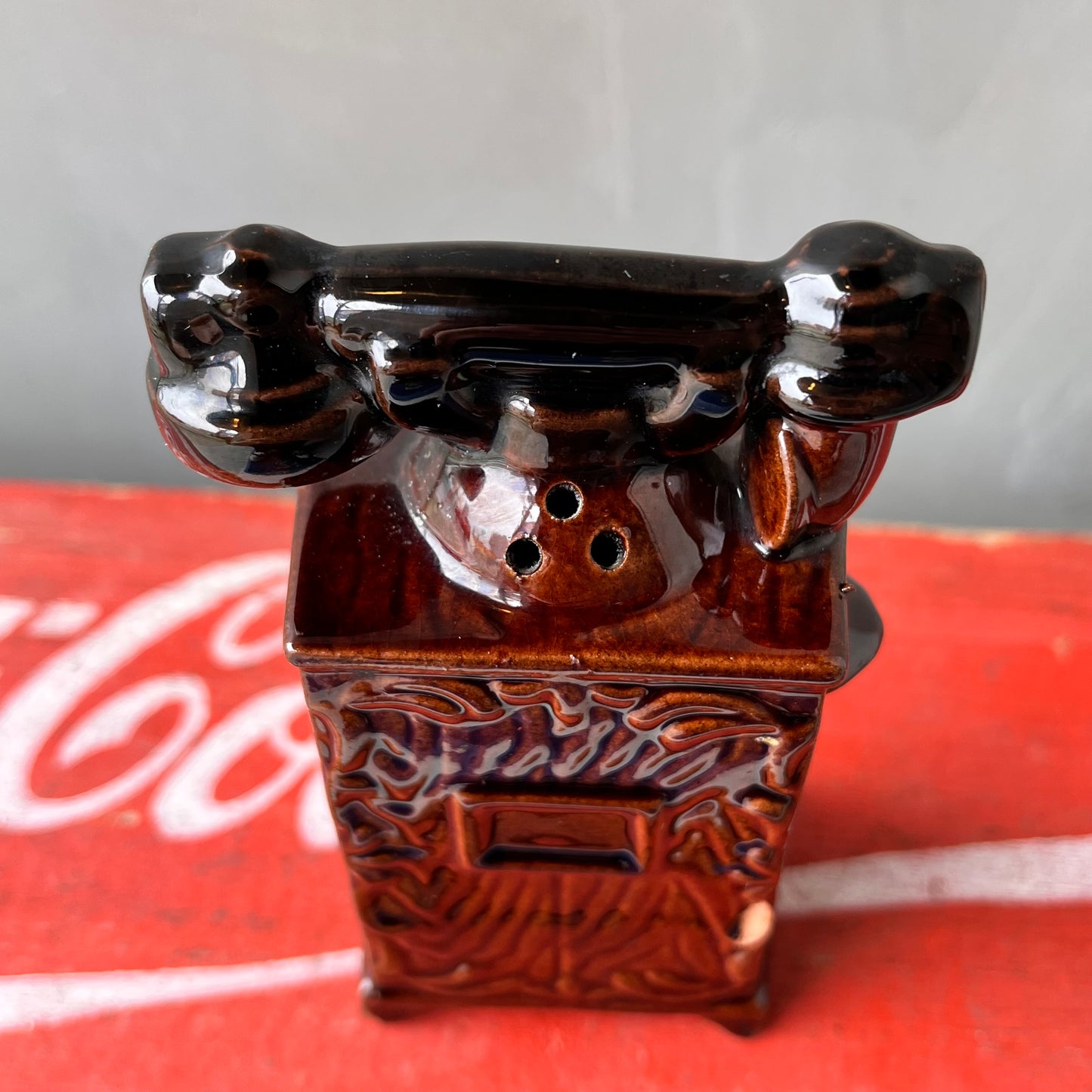 【USA vintage】Sioux Trading Post Telephone Salt and Pepper Shakers