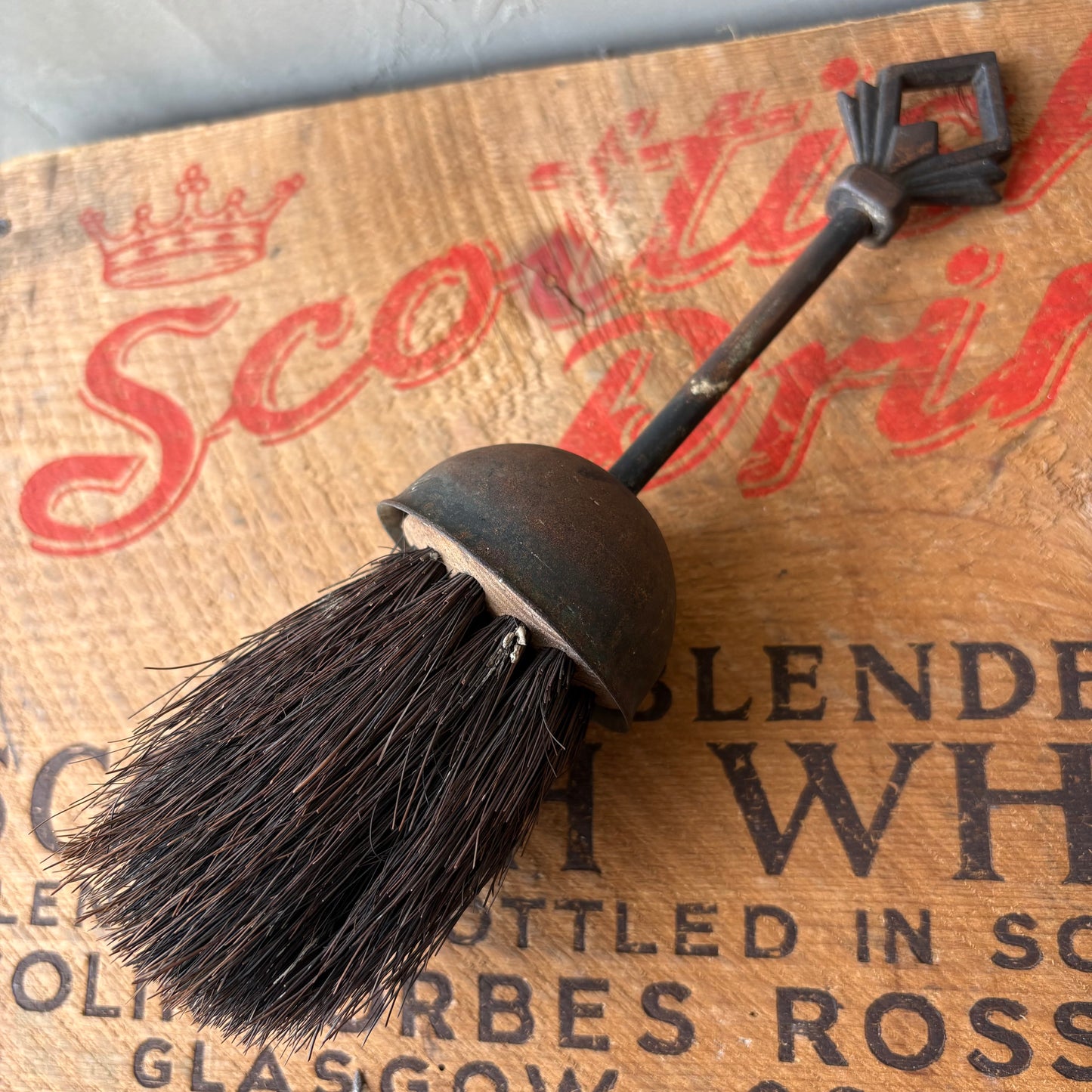 【1930s vintage】MADE IN ENGLAND Fireplace Tool Brush