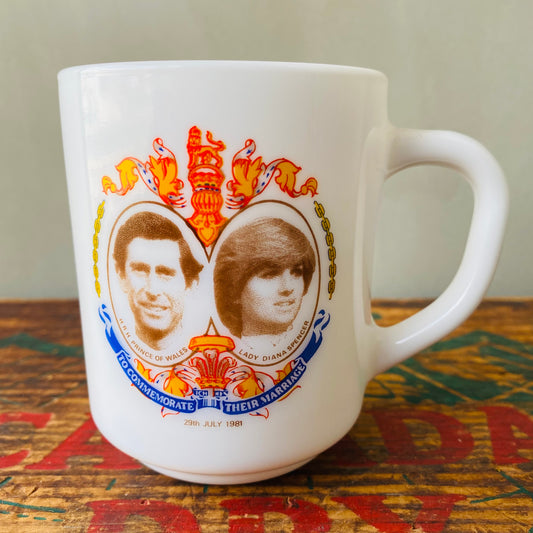 【1981 vintage】arcopal FRANCE mug