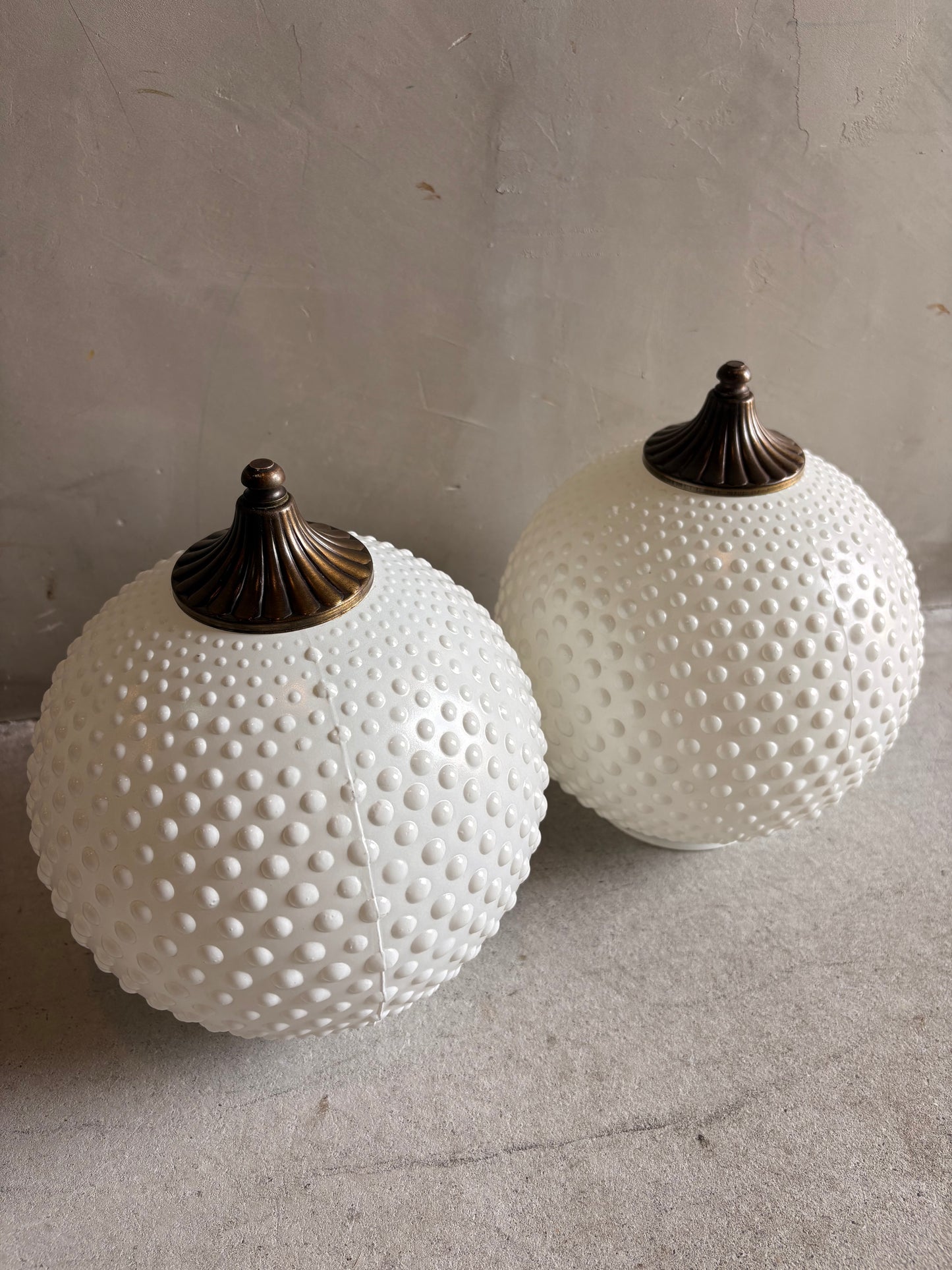 【1960s-1970s USA vintage】White Glass Hobnail Double Swag Lamp
