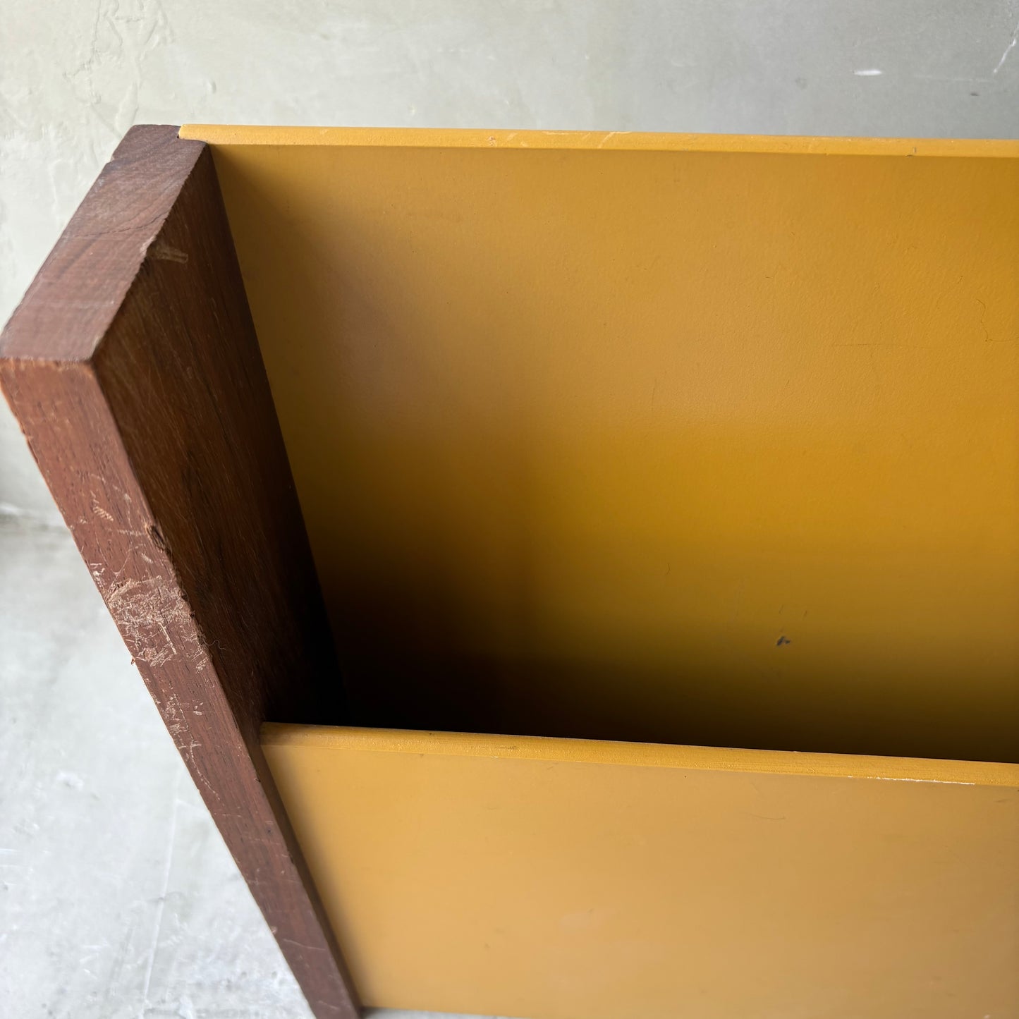 【1970's USA vintage】midcentury Peter pepper magazine rack