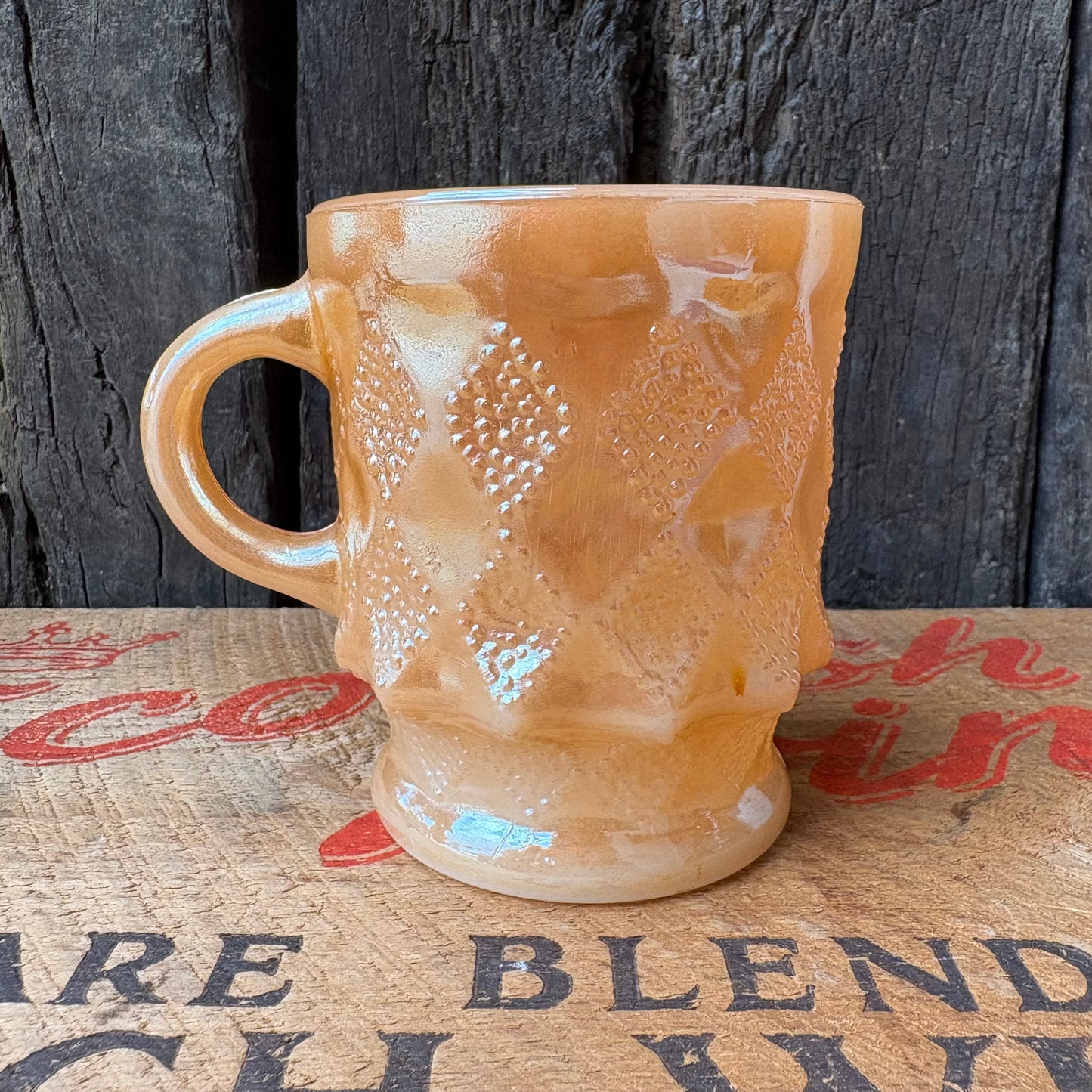 【1960s-1976 USA vintage】Fire-King Kimberley mug Peach Lustre