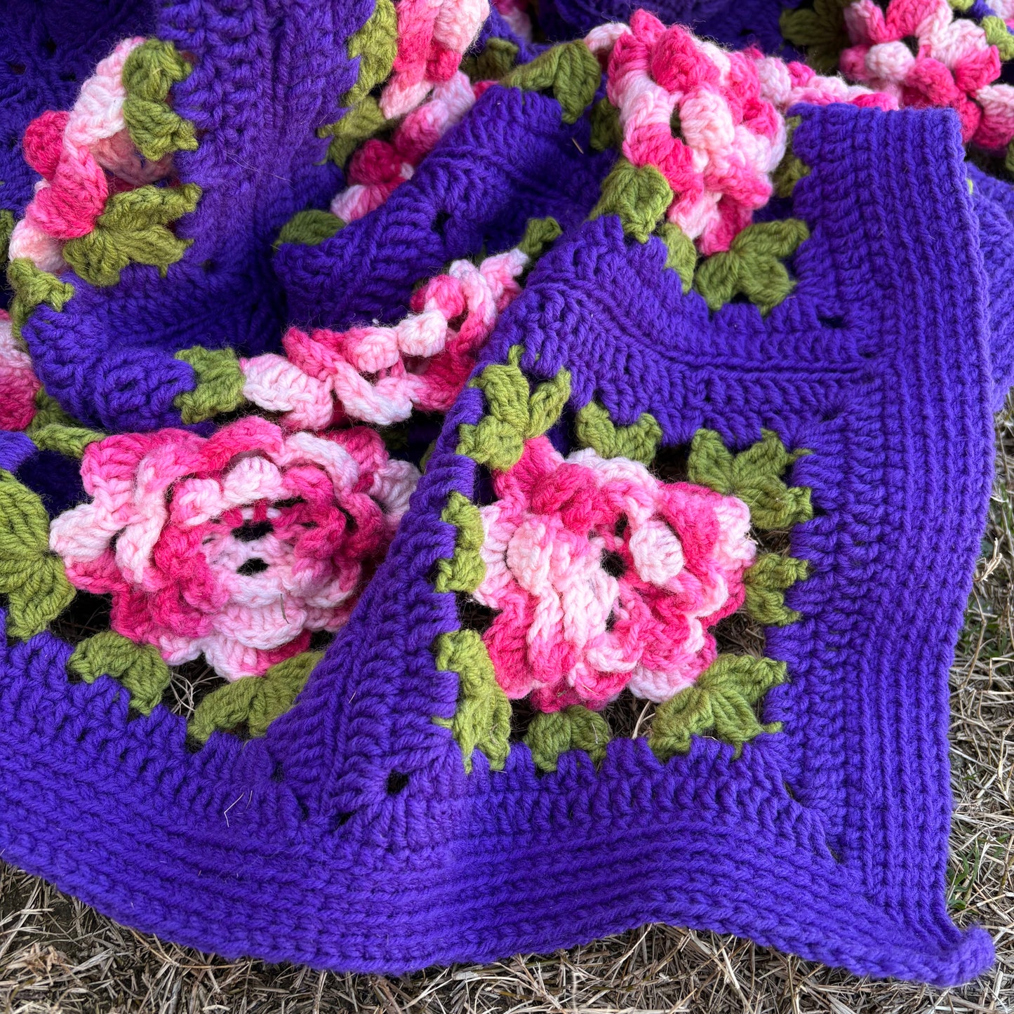 【USA vintage】Rose Granny Square Blanket