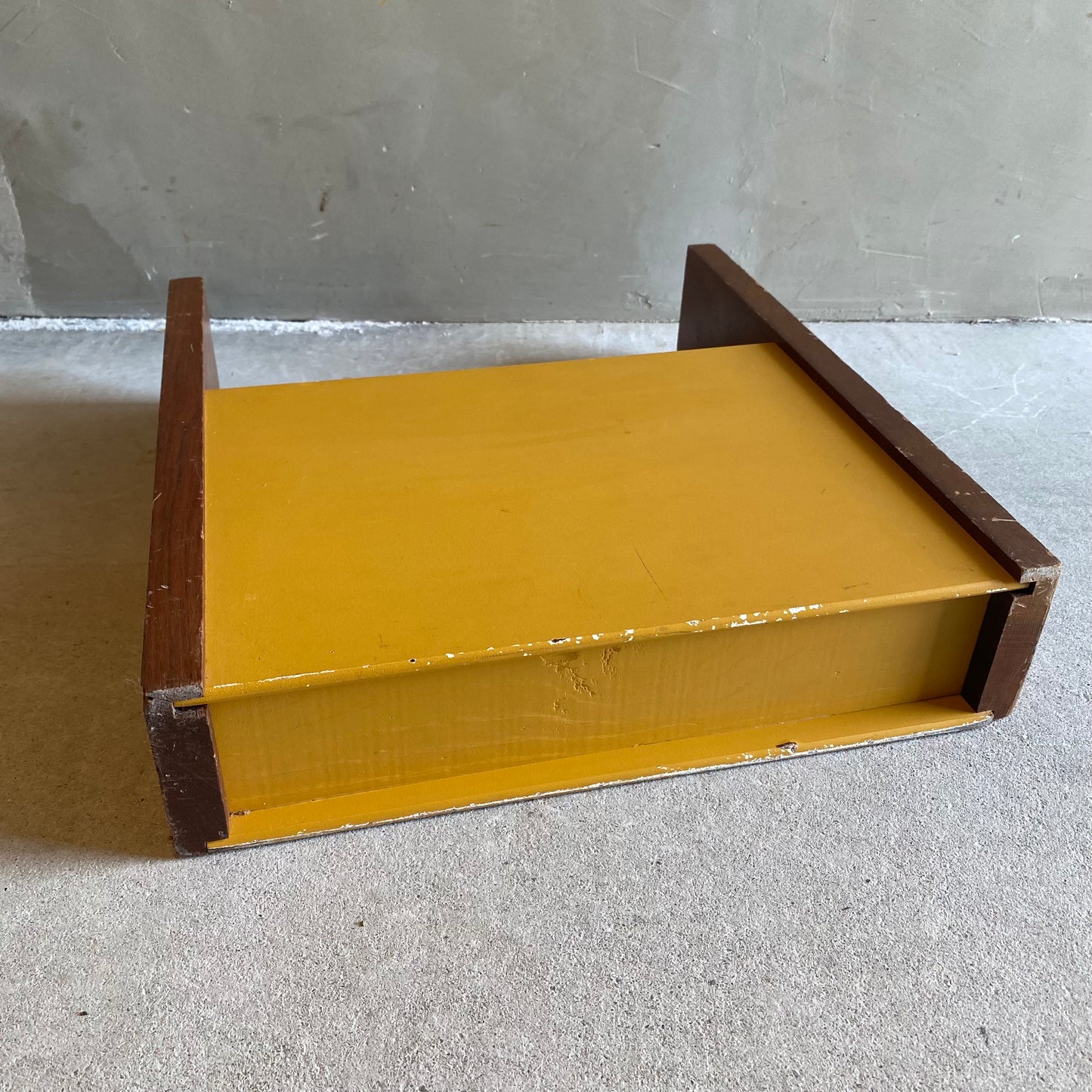 【1970's USA vintage】midcentury Peter pepper magazine rack