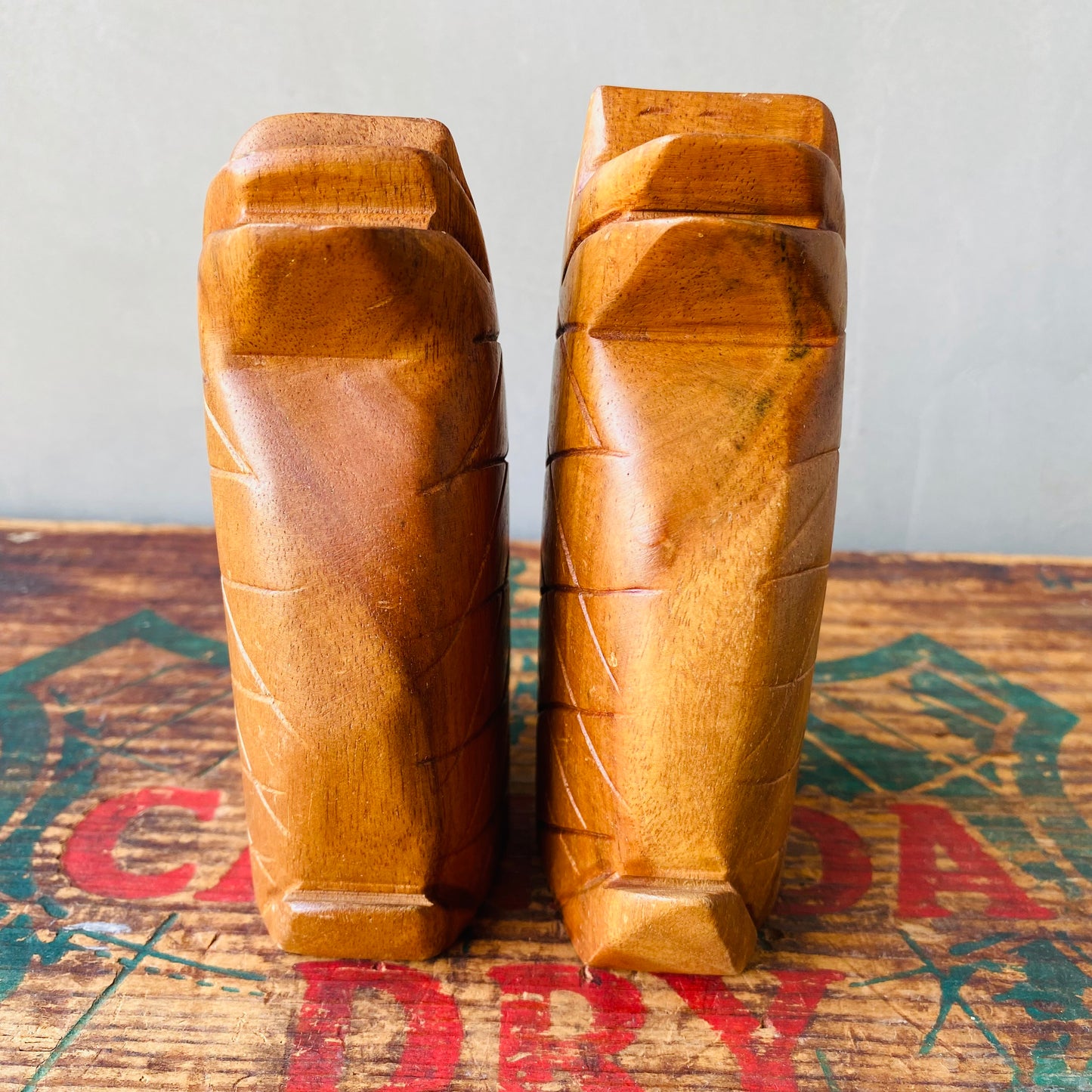 【vintage】wooden pineapple salt & pepper set