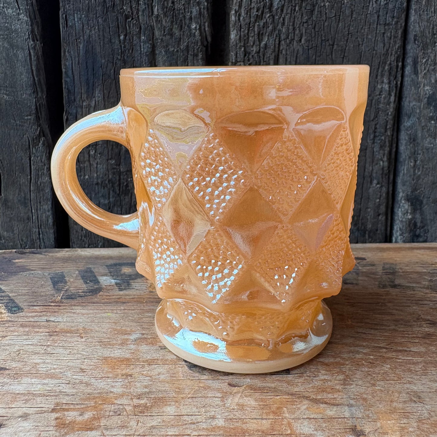 【1960s-1976 USA vintage】Fire-King Kimberley mug Peach Lustre