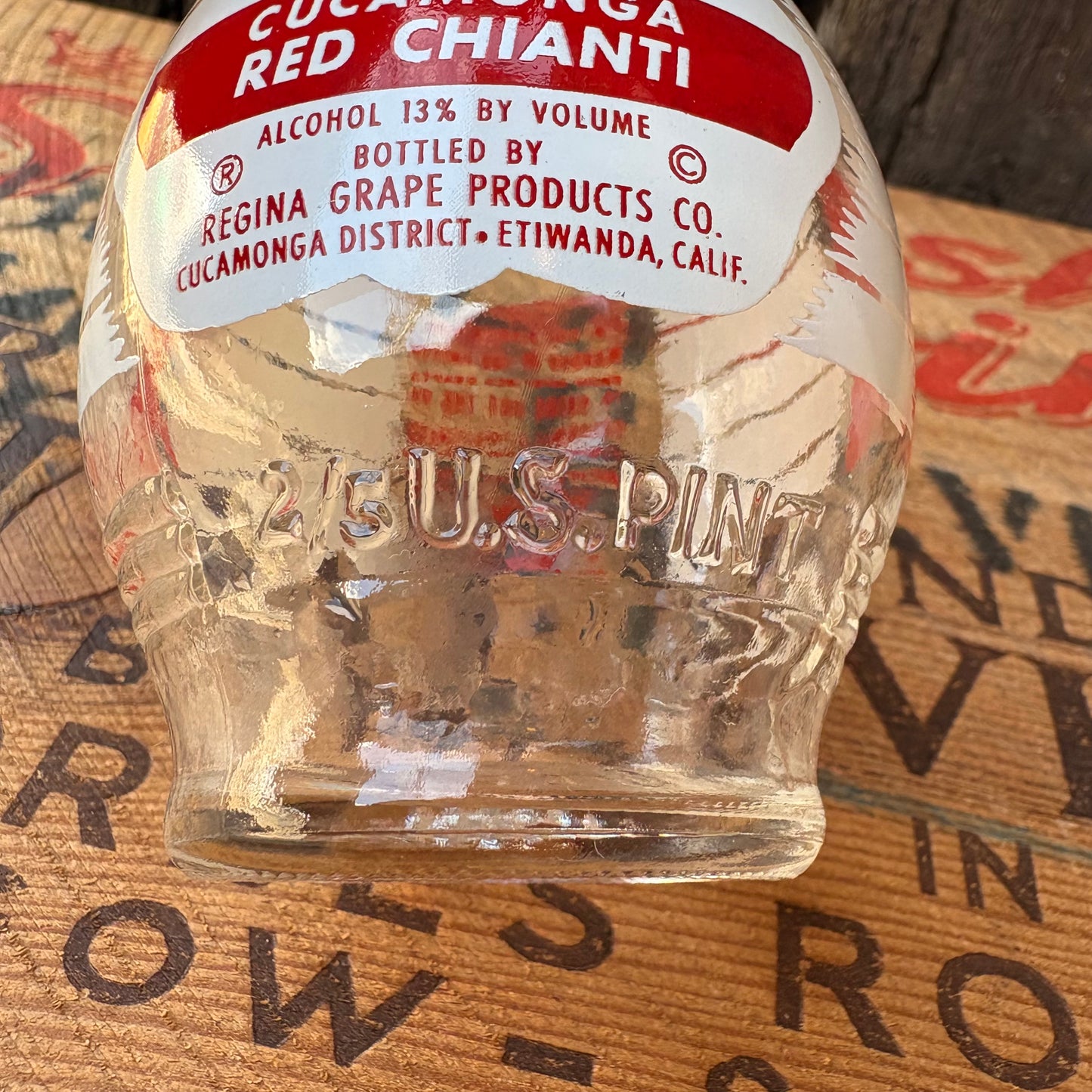 【1960s-1970s USA vintage】REGINA Cucamonga Red Chianti Glass Bottle
