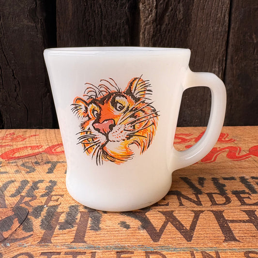 【1960s USA vintage】
Fire-King ESSO Tiger