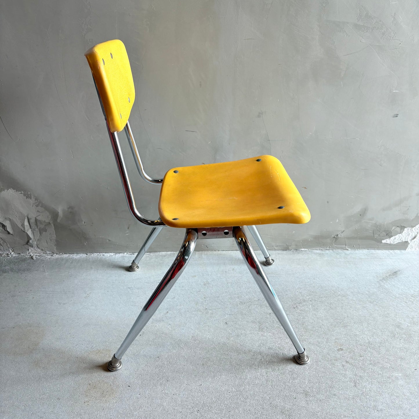【USA vintage】VIRCO School Chair Yellow