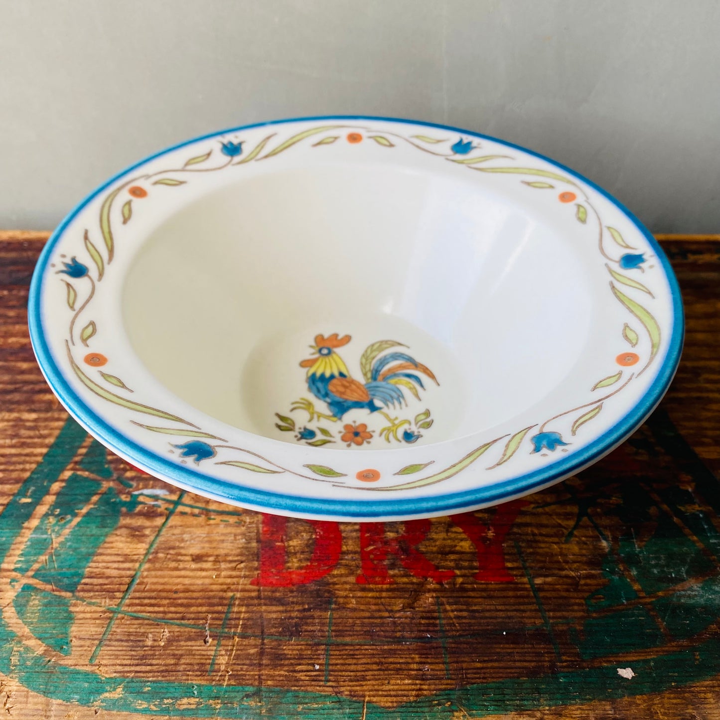 【USA vintage】Metlox Poppytrail California ROOSTER Serving Bowl