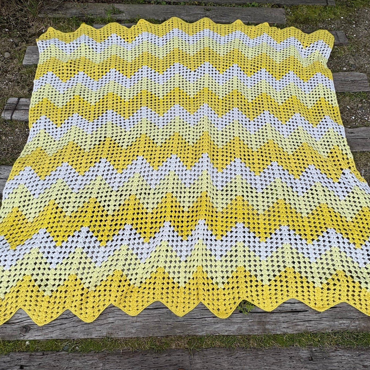 【USA vintage】Granny Blanket Yellow Zigzag