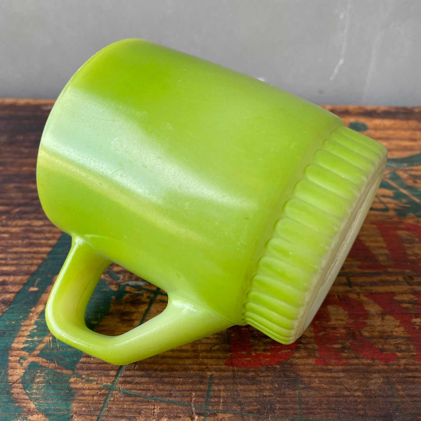 【1960s USA vintage 】Fire-King RIBBED BOTTOM mug Green