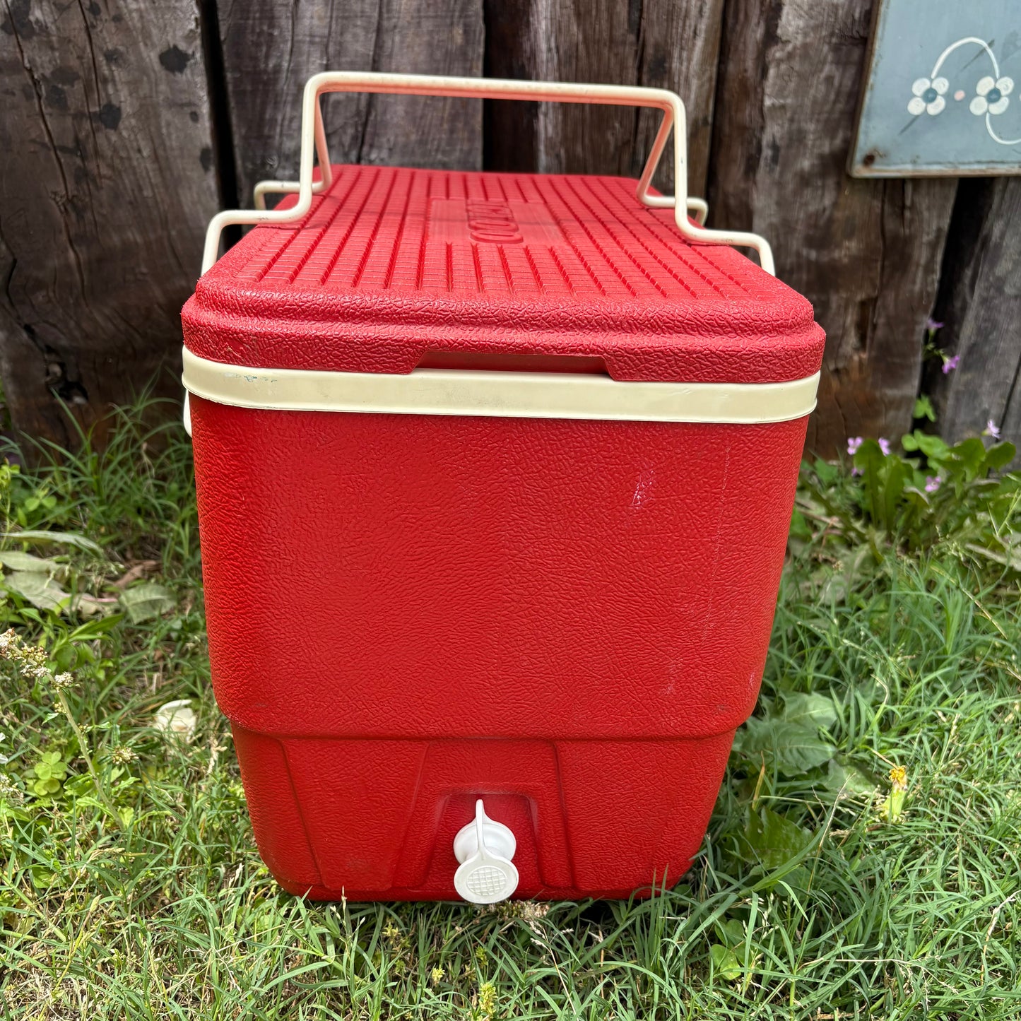 【1970s-1980s USA vintage】 IGLOO 30 Quart COOLERS & ICE CHESTS