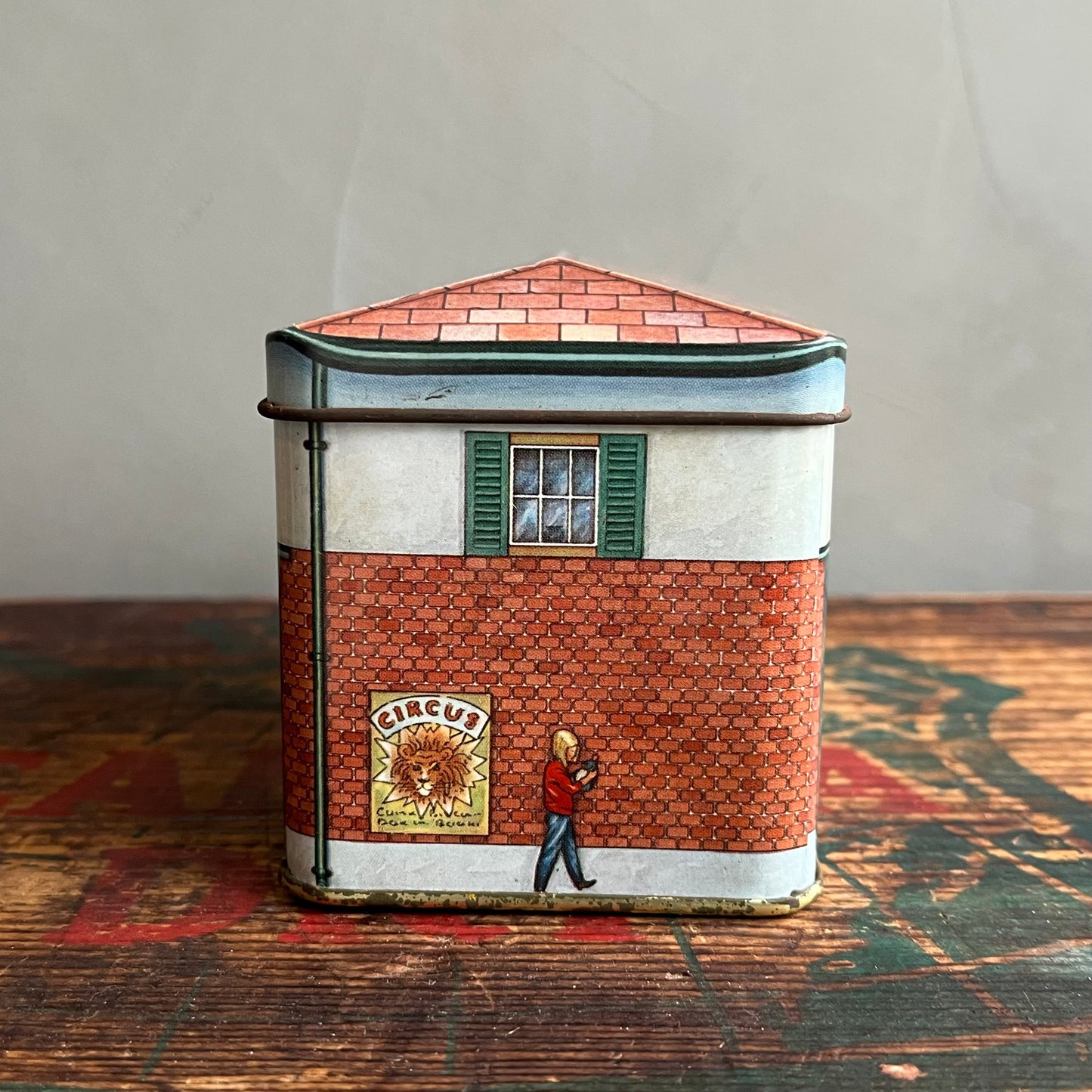 【England vintage】The Tin Box Company TOY SHOPPE ティン缶