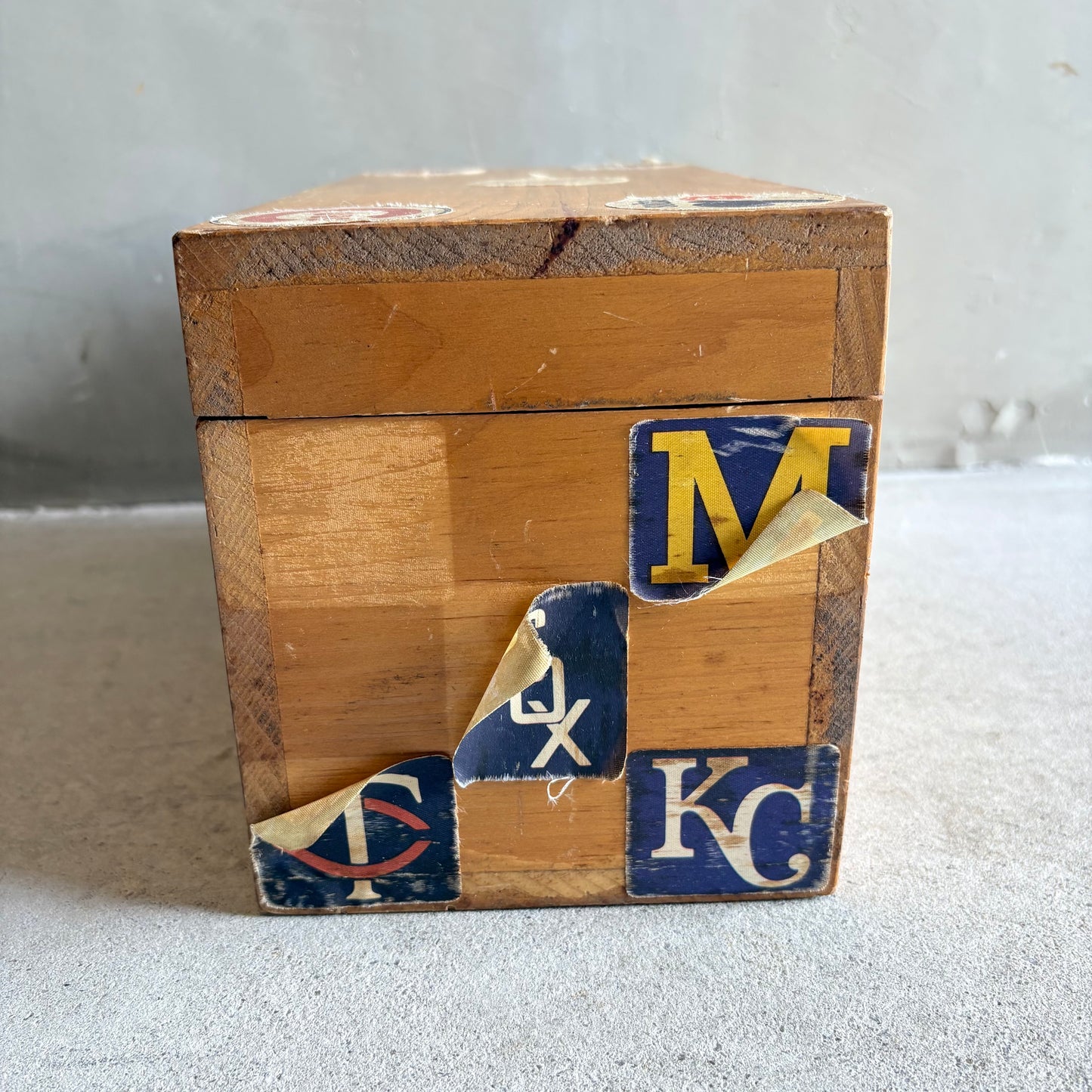 【1970s USA vintage】Handmade Baseball Sticker Wooden Box