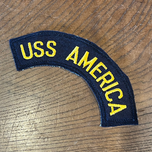 【USA vintage】ワッペン　USS AMERICA