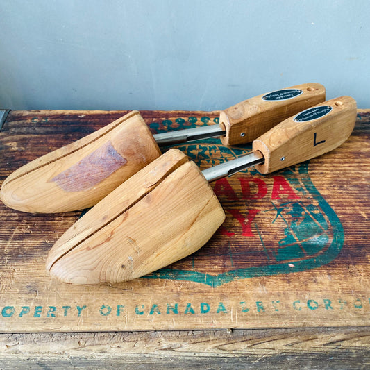 【USA vintage】unmistakably johnston & murphy shoe mold